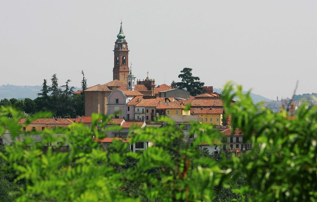 Bricco Pogliani Hotel CastellʼAlfero Exterior foto