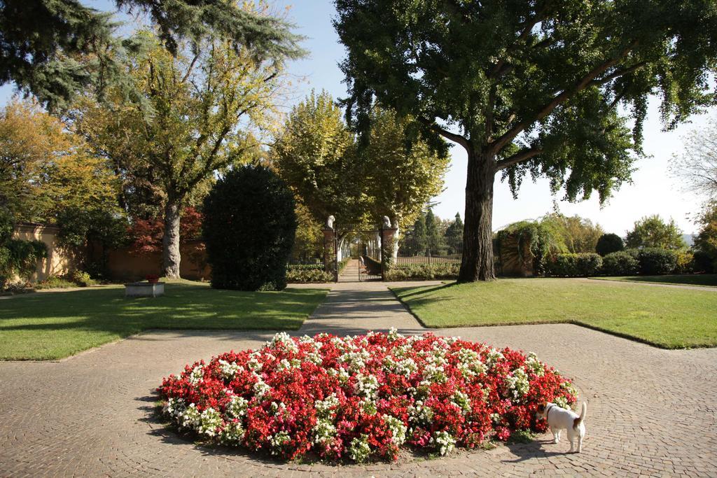 Bricco Pogliani Hotel CastellʼAlfero Exterior foto