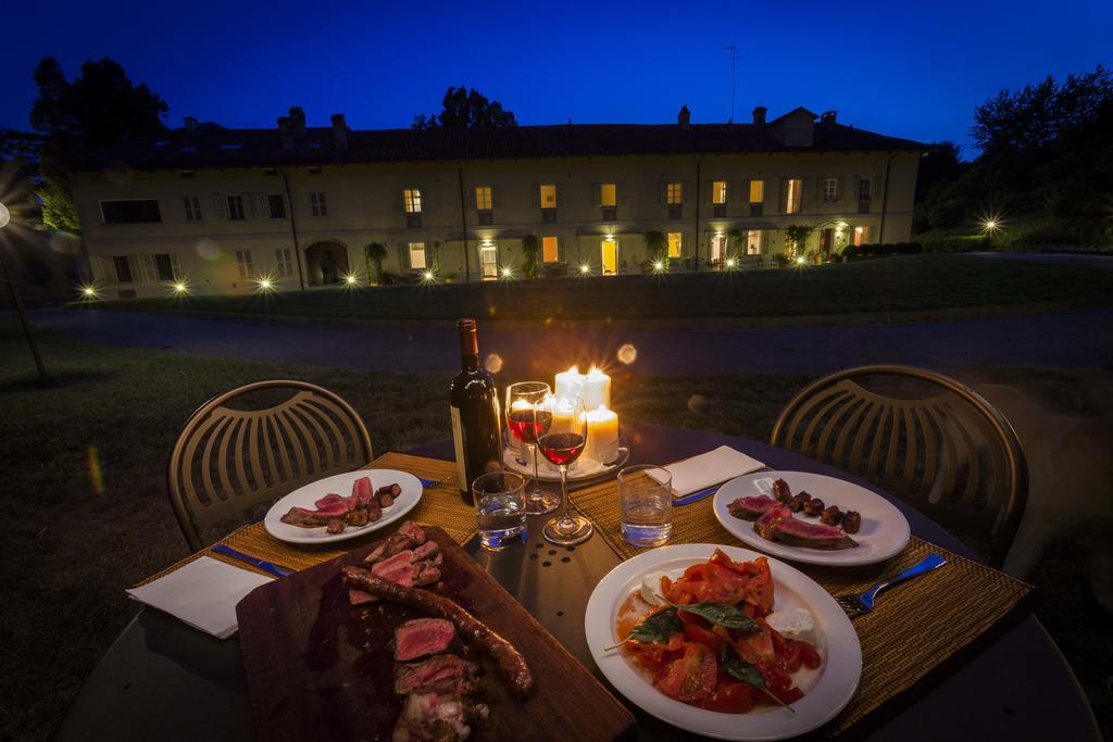 Bricco Pogliani Hotel CastellʼAlfero Exterior foto